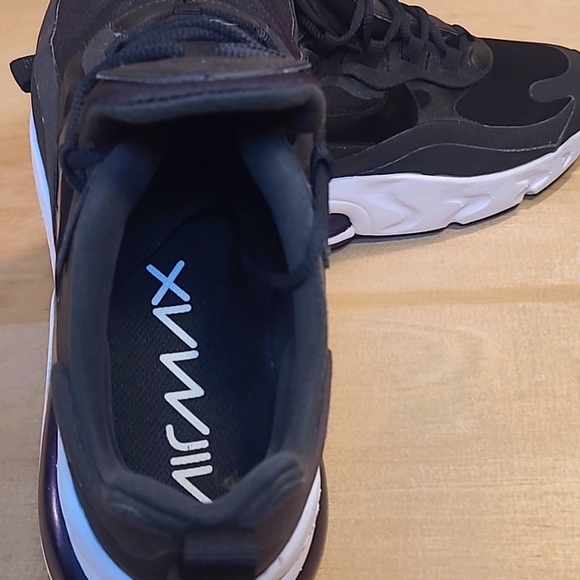 Nike Air Max 270 React Black White Women's Athletic Shoes CJ0619-002 - Picture 9 of 10